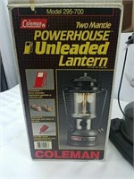 Coleman Powerhouse Lantern w/ Coleman carry case
