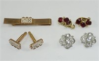 Vintage Jewelry: 2 Pair "Lisner" Earrings (No