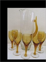 8 PIECE AMBER AND CLEAR WATER SET