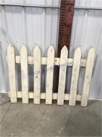 Picket fence section