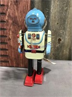 Wind-up tin robot, 9 inches tall