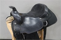BIG HORN Leather w/ Black Suede Seat Trail Saddle