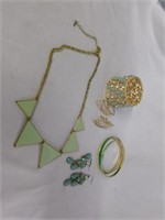 Blue/green/gold jewelry: 2 pr. Earrings -  three