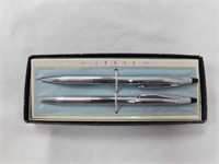 Cross Century pen & pencil set with its box