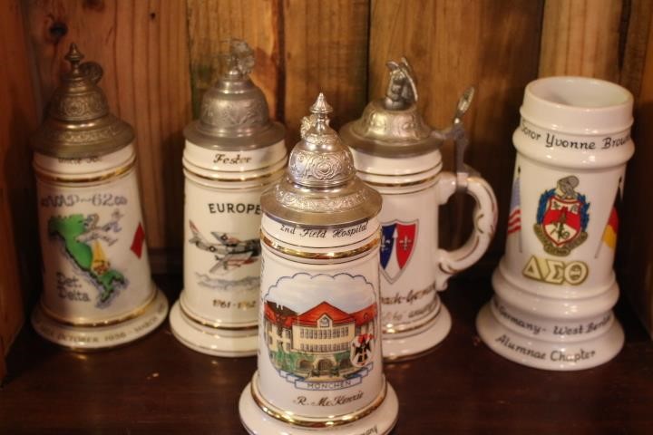 241 - 99 Bier Steins on the Wall