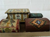 Vintage small wooden boxes