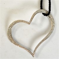 Piaget 18K Gold Heart Shaped Pendant