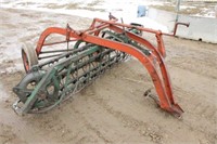 New Idea 5-Bar Side Discharge Hay Rake