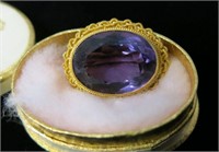 14K GOLD PIN WITH OVAL AMETHYST