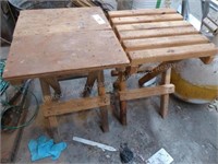 2 wood stools