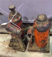 2x Two ton bottle jacks