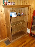 Oak bookcase - 33 "w X 13 "d X 48"h ad.j shelves