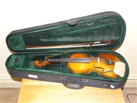 Cremona- 1/2 size violin-  w/ bow & case & chin