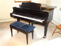 Yamaha Baby Grand Piano - LEGS REMOVE for easier