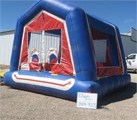 Bounce House, Clown