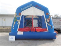 Bounce House, Basketball Jam