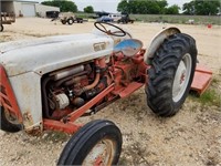 LL- FORD 800 SERIES TRACTOR