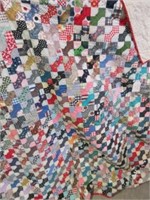 Bowtie Pattern Quilt