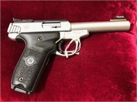 NEW Smith & Wesson SW22 Victory
