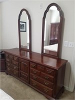 Thomasville Double Mirror Dresser W