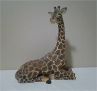 Sitting Giraffe Wood Figure U7A