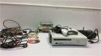 XBOX 360 w/ games & Controllers K7A