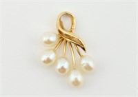 14K Gold Pin w/Pearls