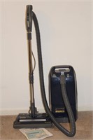 Kenmore Canister Style Vacuum Cleaner
