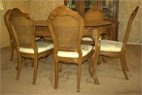 Drexel "Cabinet Classics" Table & 6 Chairs