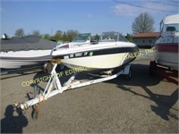 1988 CELEBRITY 18' BOW RIDER BOAT