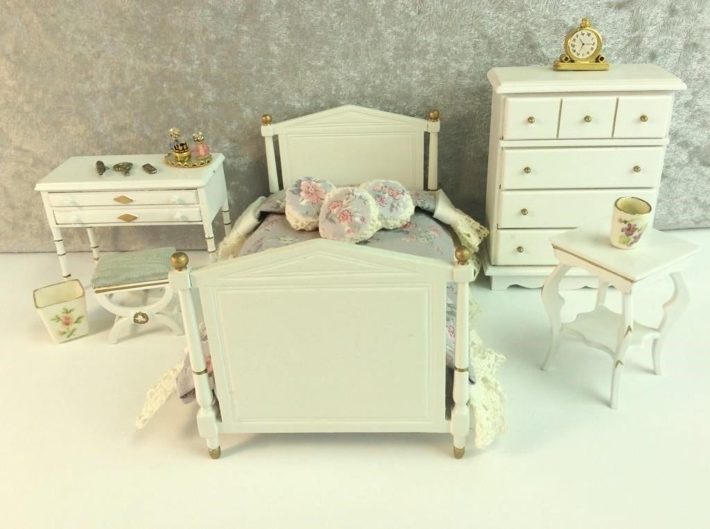 Online Dollhouses-Furnishings-Miniatures