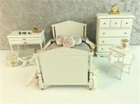 6 pc. White Cottage Bedroom Set