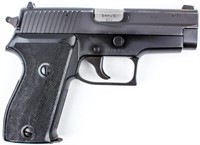 Gun Sig Sauer P6 Semi Auto Pistol in 9mm