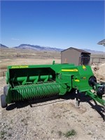 John Deere 348 Small Square Baler