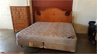 King size bed w/head board