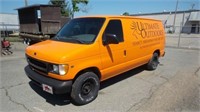 2000 Ford E-150 Transport Van