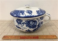 BLUE AND WHITE COVERED CHAMBER POT