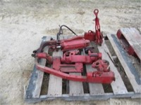 IH Tractor Fast Hitch Assembly