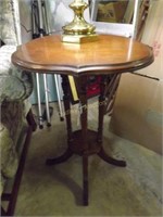 4 Column Supported Maple Lamp Table