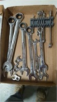 Flat of metric wrenches.