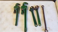 Pipe Wrenches - Adjustable Wrenches