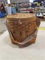 Wicker trappers basket