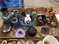 Home decor' glass and pottery items