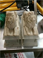 Pair of lion bookends