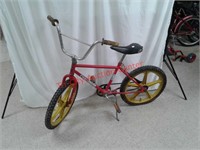 > Vintage Huffy Challenger bike bicycle