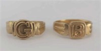 Two small vintage 14kt Initial signet rings