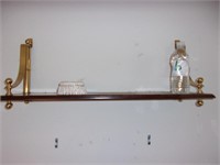 Wall hanging shelf