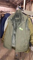 LADY HATHAWAY GREEN PILE LINED VEST SIZE UNKNOWN