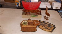 FLAT OF DECORATIVE ITEMS WITH COVERED WAGON