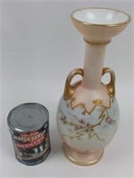 Vase à anses en porcelaine numéroté